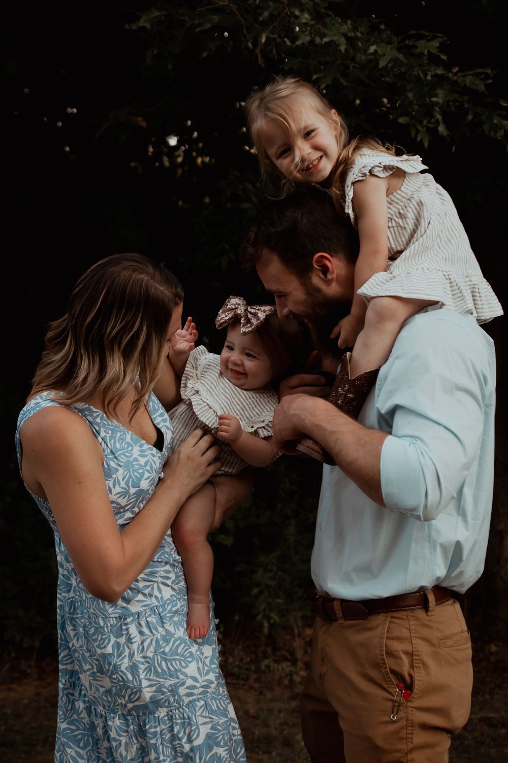 Oak Photography Family Photoshoot in Sophia, North Carolina