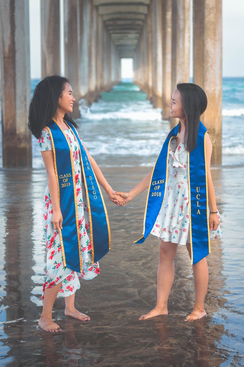 Scripps Pier La Jolla Graduation Portraits University of California San Diego UCSD Grad Photos Group Rates