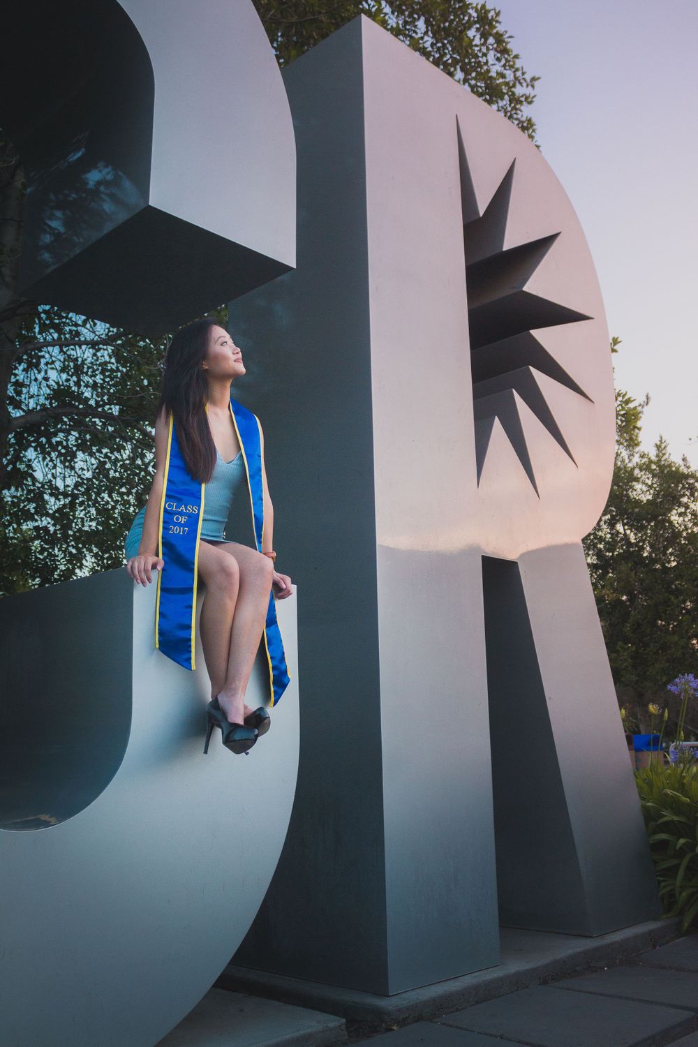 Graduation Portraits at University of California Riverside UCR Campus Grad Photos Group Rates