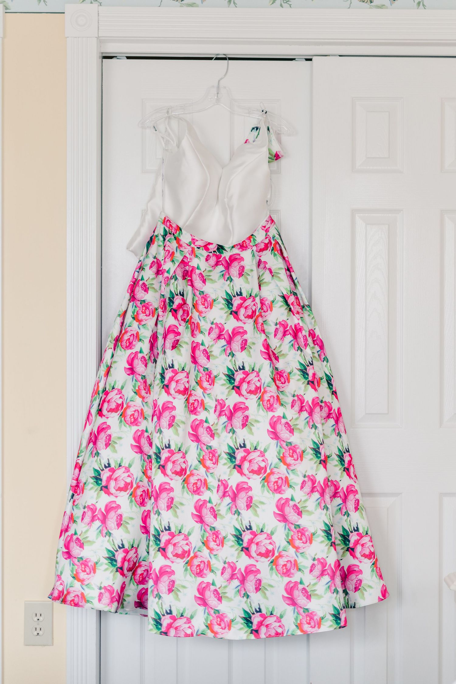 Non-traditional wedding dress - NJ Wedding Photography