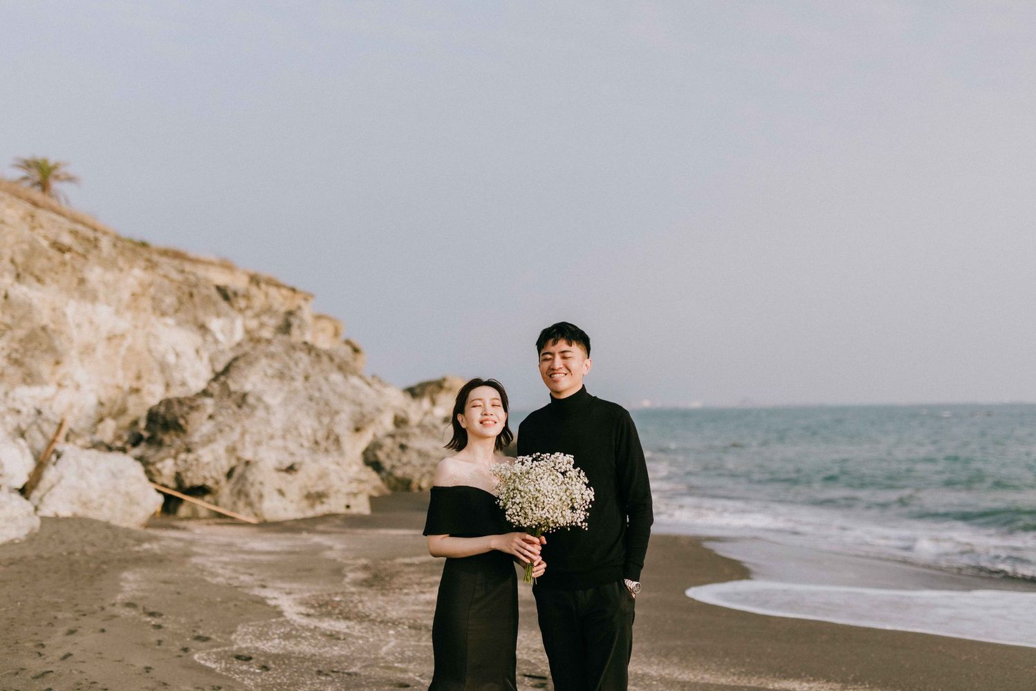 海外婚紗攝影，以自然光線、壯闊景色與細膩情感，記錄屬於兩人的旅途故事。從紐西蘭婚紗、皇后鎮婚紗到海外婚紗拍攝，結合湖泊、山景與自然環境，呈現浪漫、優雅又耐看的影像風格，留下具有故事感與高級質感的婚紗作品。