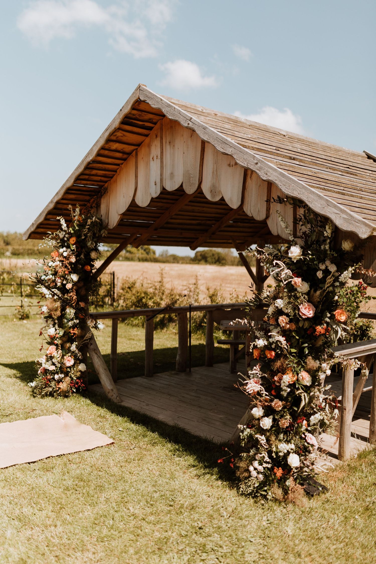 Stanford Farm, Shropshire outside wedding ceremony