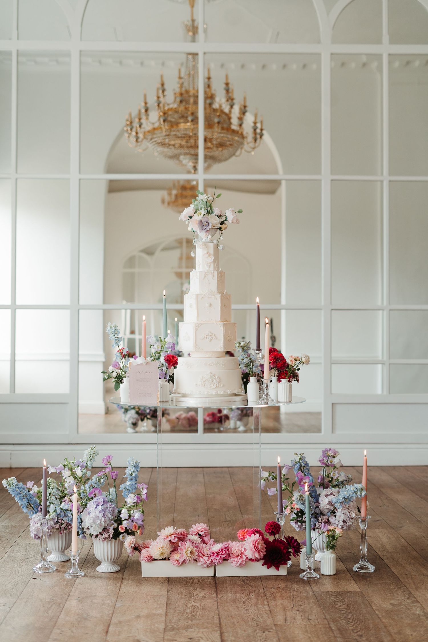 5 tier wedding cake, wedding cake station, Norwood Park, Yorkshire wedding photographer Emilia Czarnota Photography