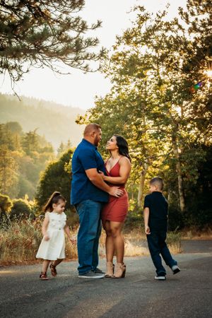 unposed natural family photographer, high desert Southern California family photographer kid portraits