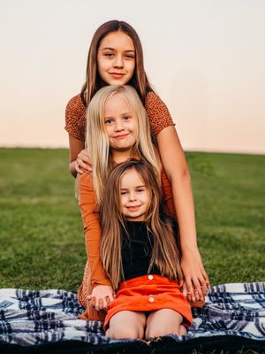 unposed natural family photographer, high desert Southern California family photographer kid portraits