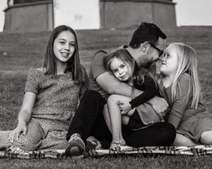 unposed natural family photographer, high desert Southern California family photographer kid portraits