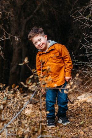unposed natural family photographer, high desert Southern California family photographer kid portraits