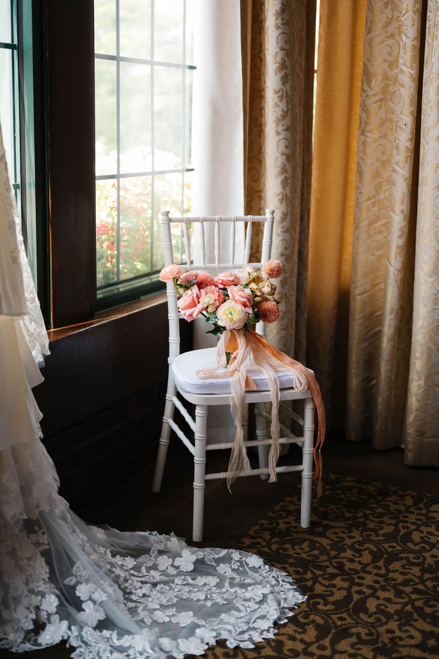 Tropical Wedding at Bloomington Country Club | Candace Sims Chicago Luxury Fine Art Wedding Photographer