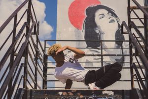 Jalon T Breakdancing
