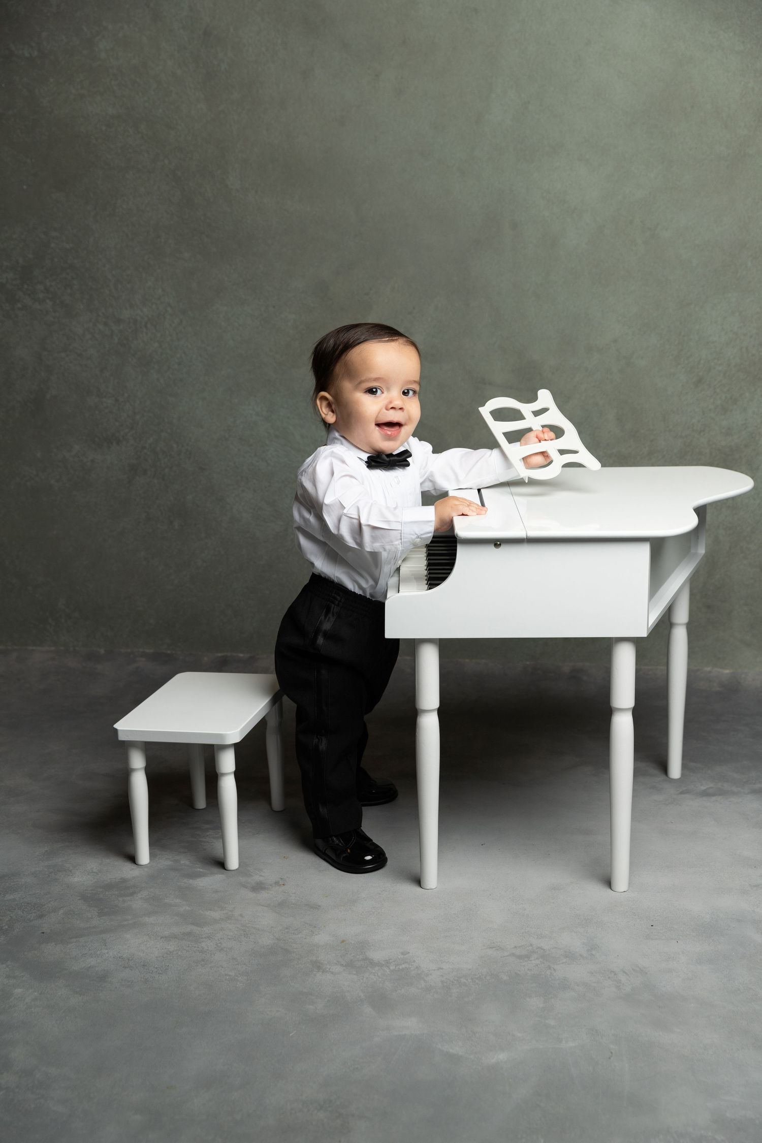 Baby photographer near me