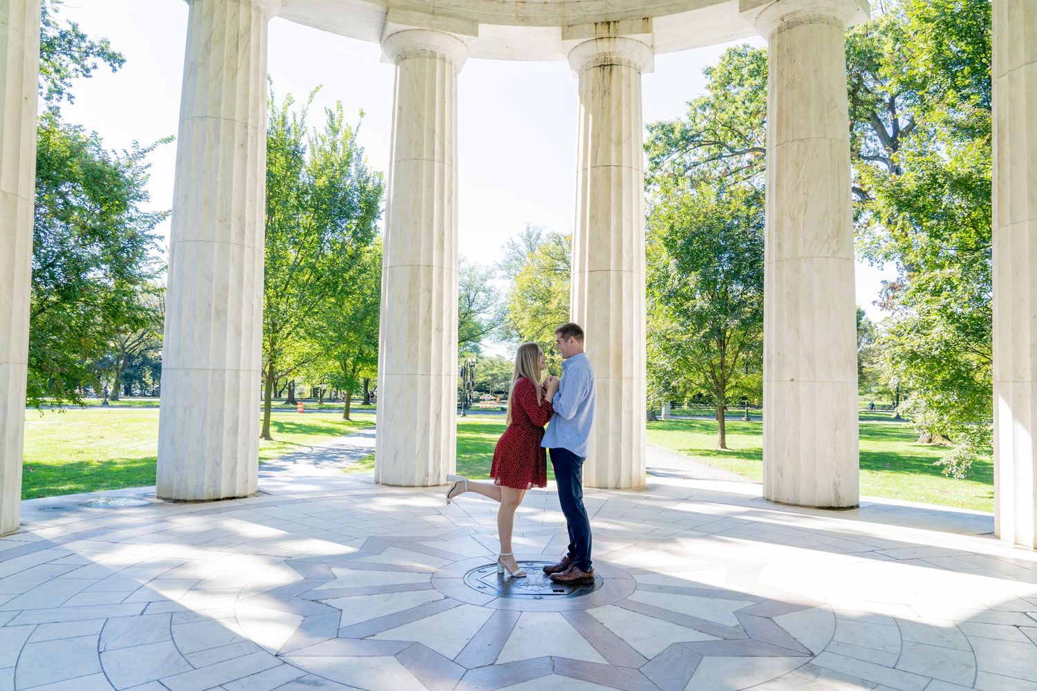 Surprise engagement proposal photoshoot in the DC War Memorial