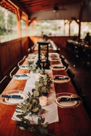 valley oaks in Jeffersonville Ky table decor