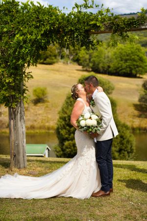 Sydney photographer, Photographer in Campbelltown NSW, outdoor wedding photography, Wedding photography, golden hour wedding photoshoot.