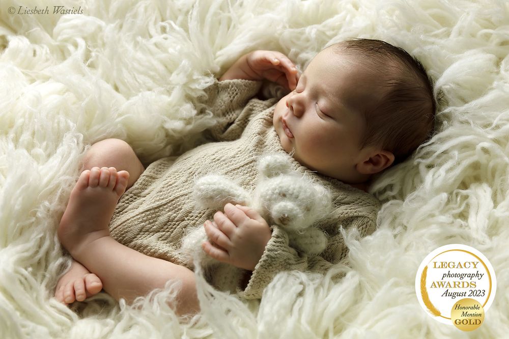 newborn shoot - baby shoot - zwangerschapsshoot - cake smash - Little Me Fotografie - oost vlaanderen