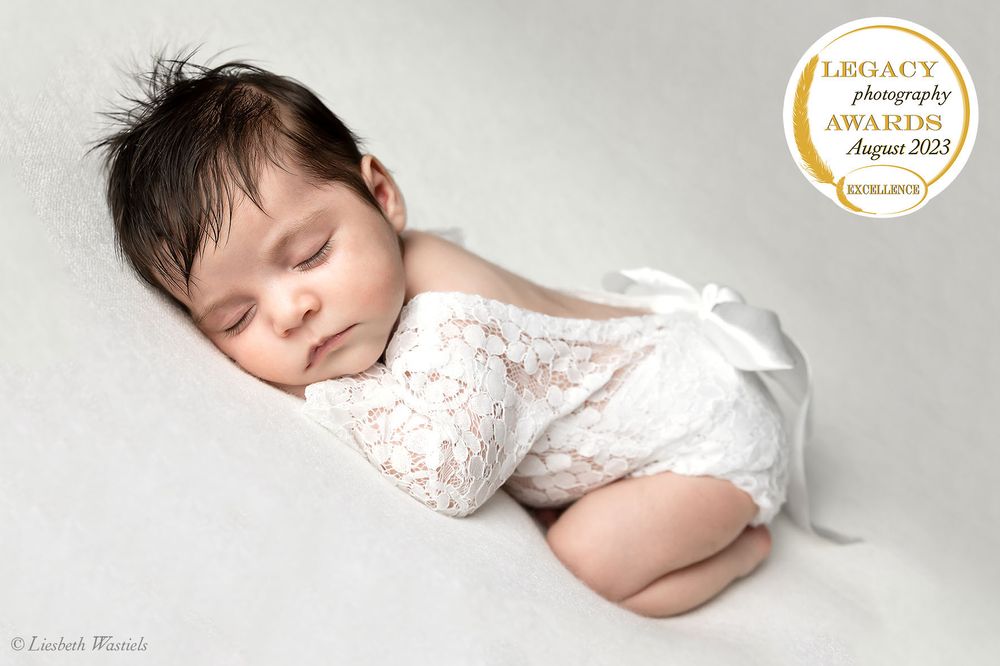 newborn shoot - baby shoot - zwangerschapsshoot - cake smash - Little Me Fotografie - oost vlaanderen
