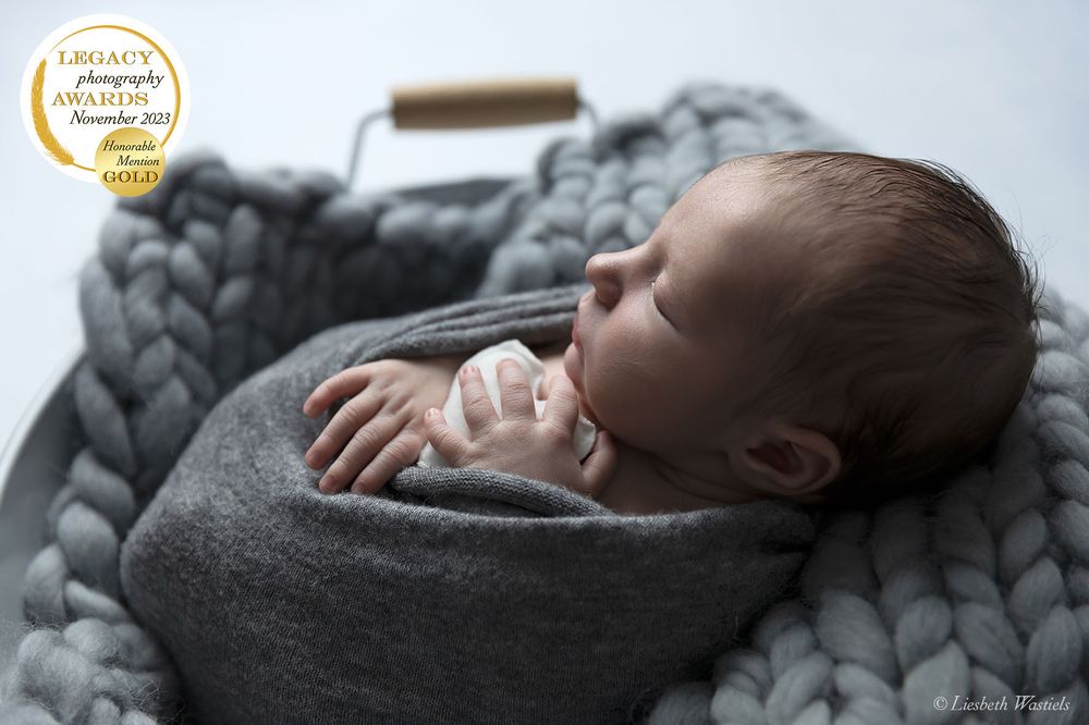 newborn shoot - baby shoot - zwangerschapsshoot - cake smash - Little Me Fotografie - oost vlaanderen