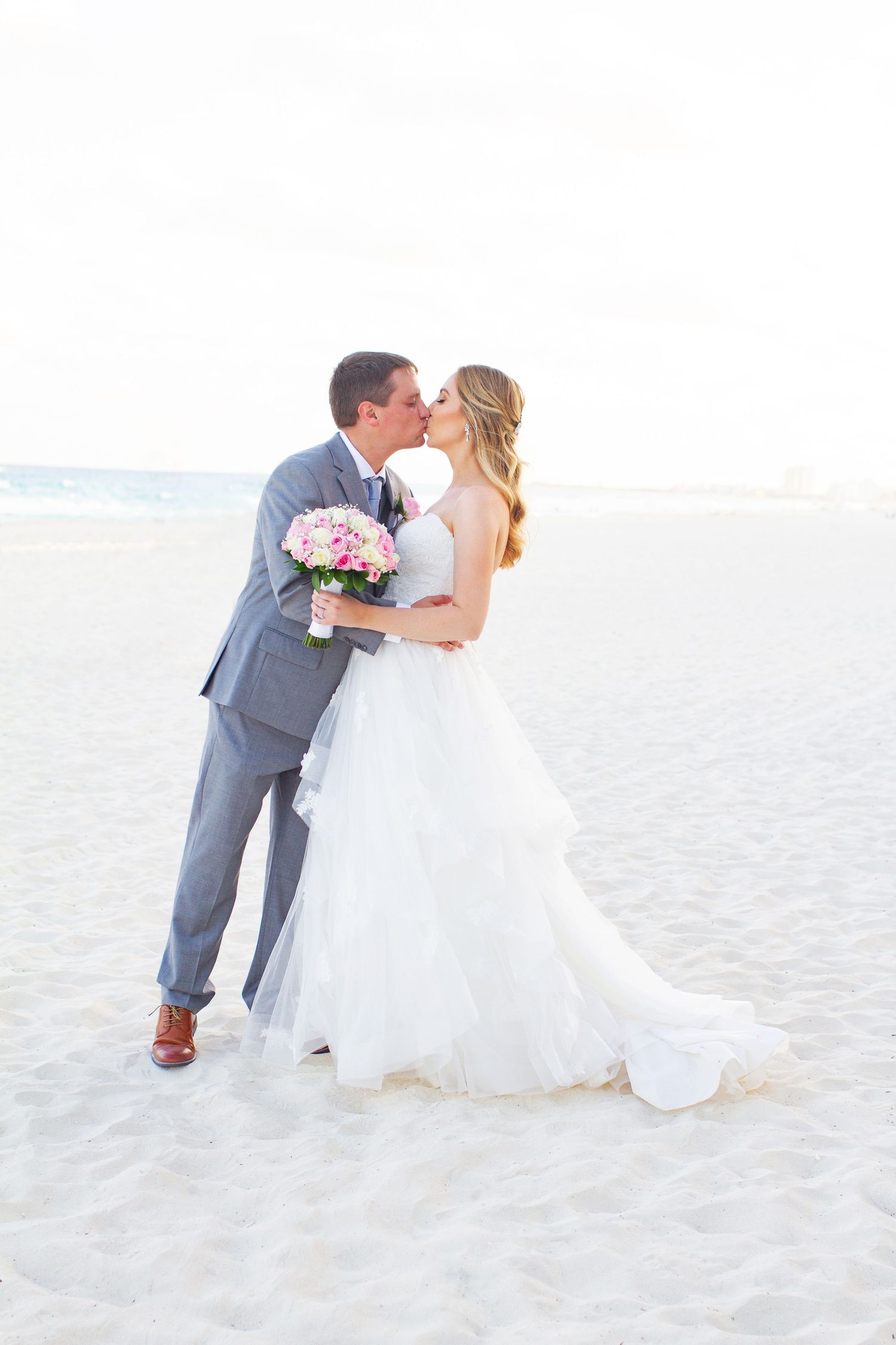 Tove Lo Shared Adorable Photos From Her Las Vegas Wedding | Out.com, image size:1500x2250