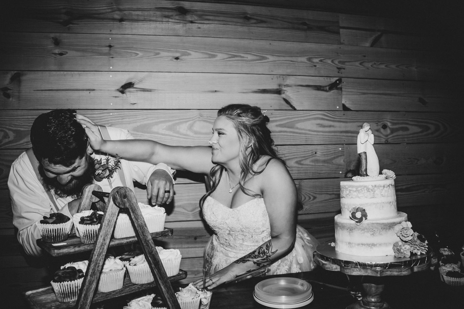 Oak Photography Wedding Photoshoot in Winston-Salem, North Carolina