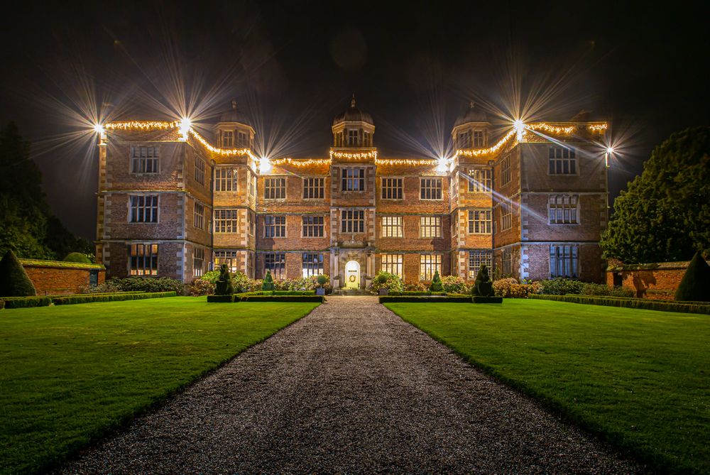 Doddington hall at Christmas