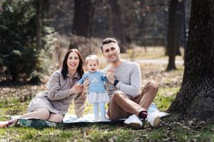 Семеен портрет от фотосесия навън в София