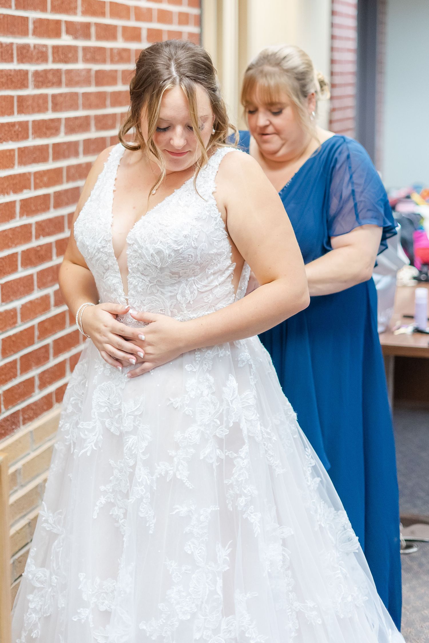 Wedding at Racine Zoo, Racine Wedding Photographer, Zoo Wedding, Wedding at Roma Lodge, Wedding Photos Racine
