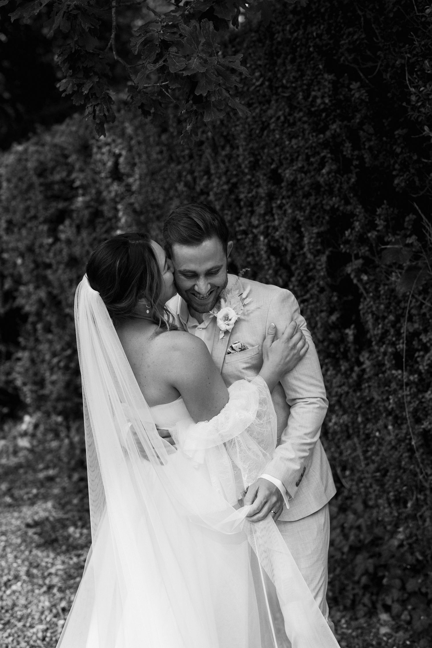 Somerset-pennard-house-wedding-bride-and-groom