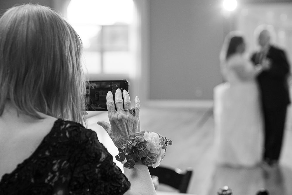 fort-wayne-indiana-wedding-photographers-photography-photobooth-photo-booth-rental-1613