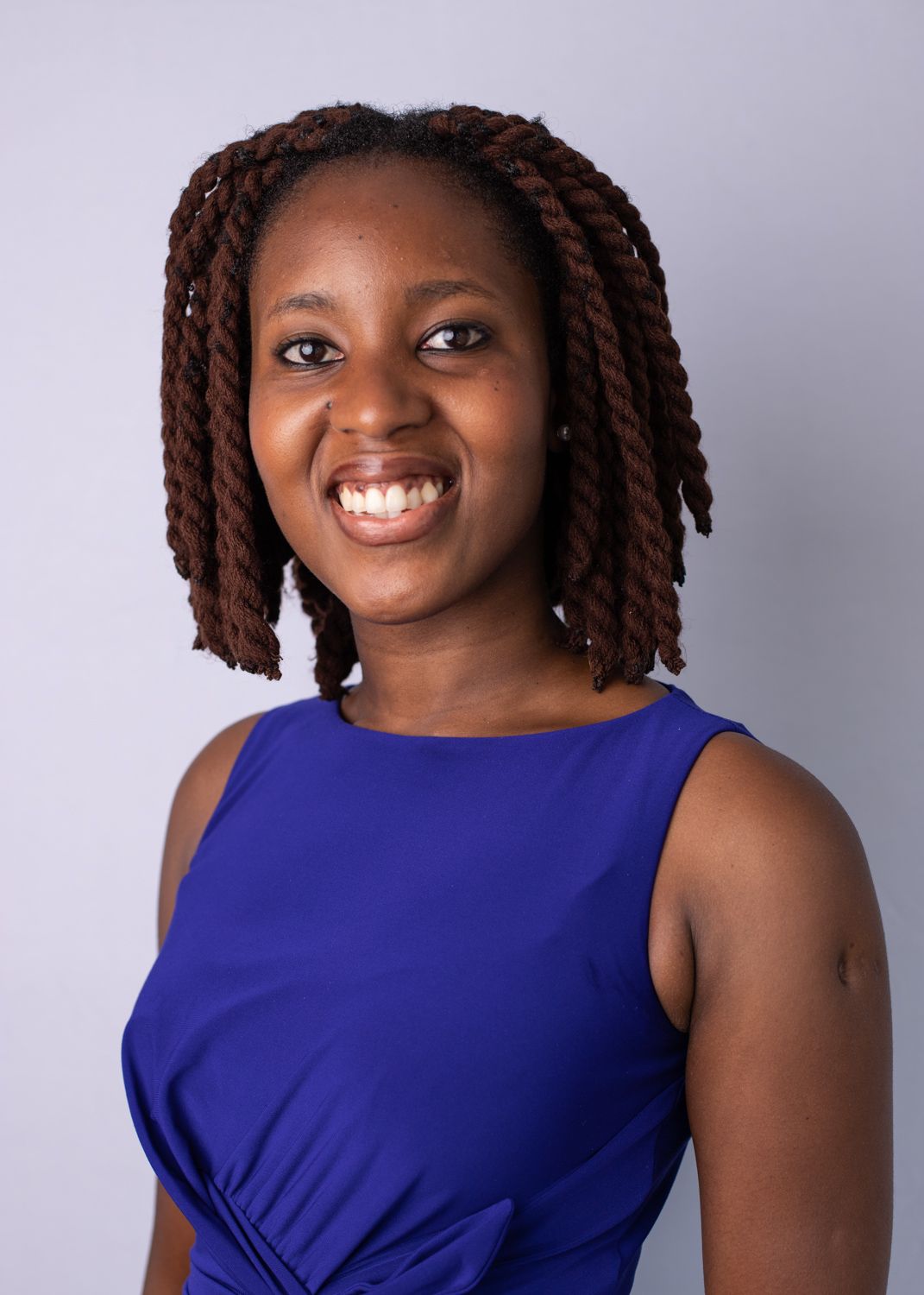 Modern and fresh headshot for business professional with a studio setting in Mt Lebanon, PA by Abby Gleason Photography