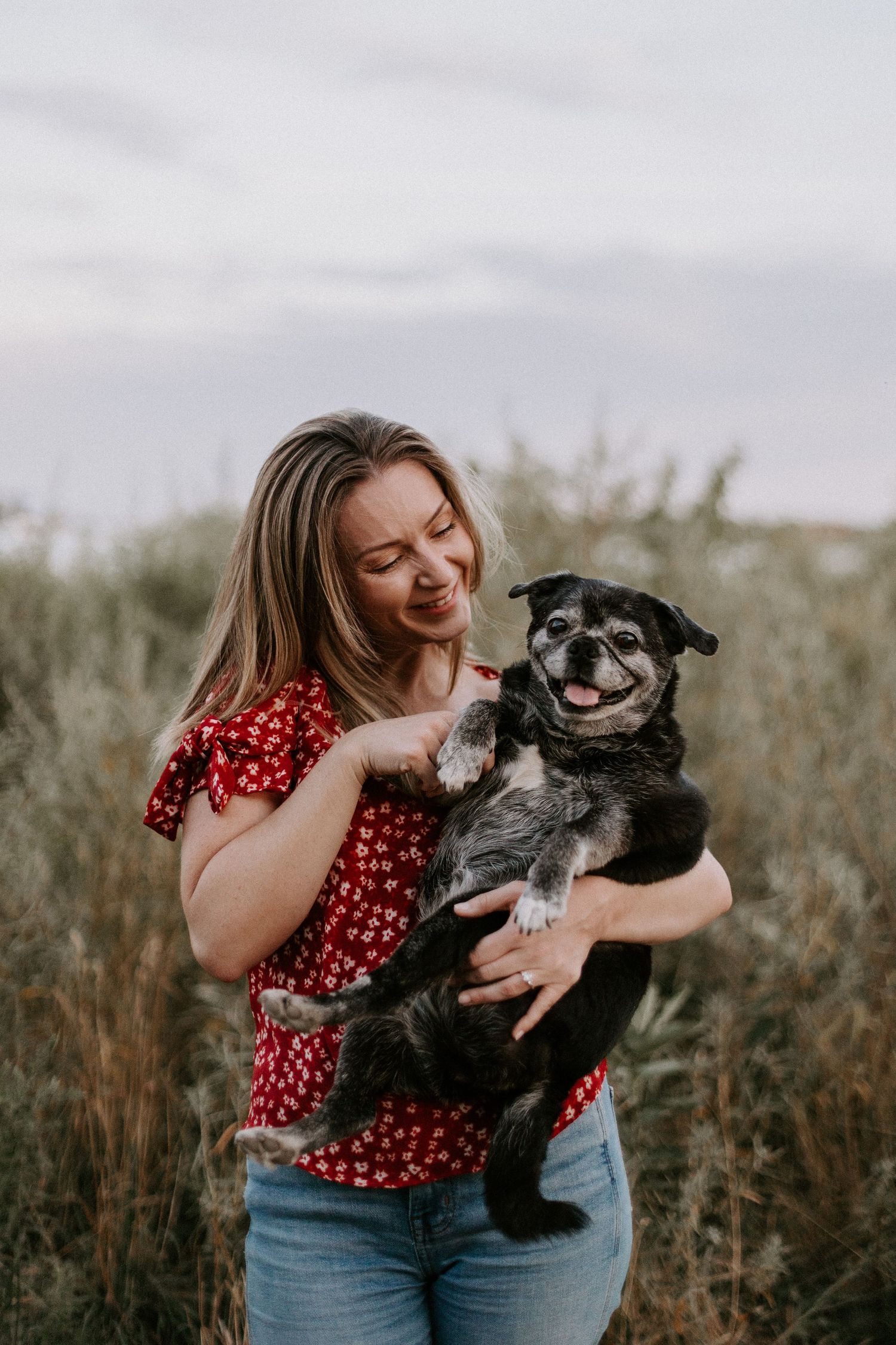 toronto engagement session photography cherry beach candid with dog