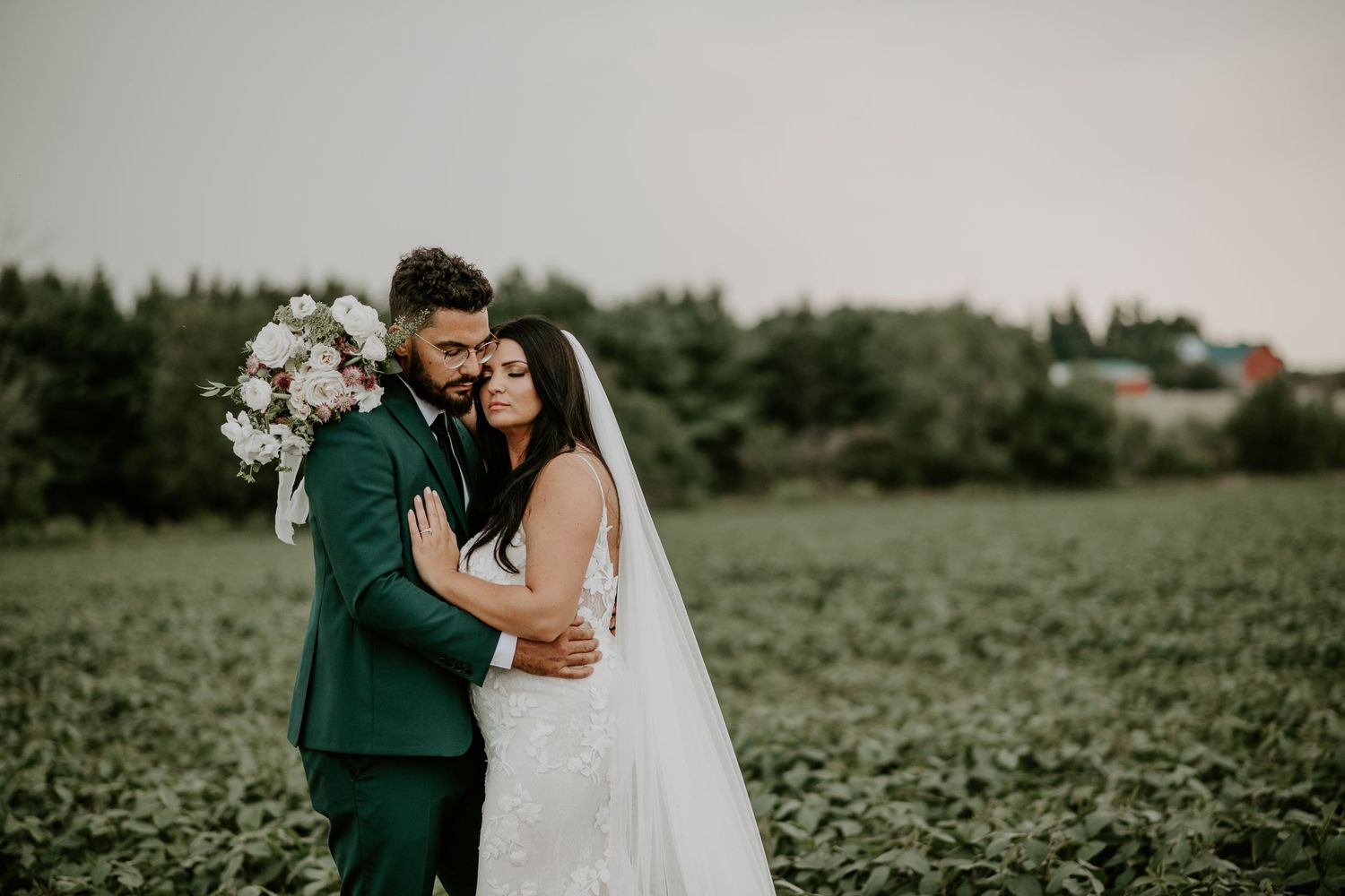 bride and groom in field near Orangeville Ontario