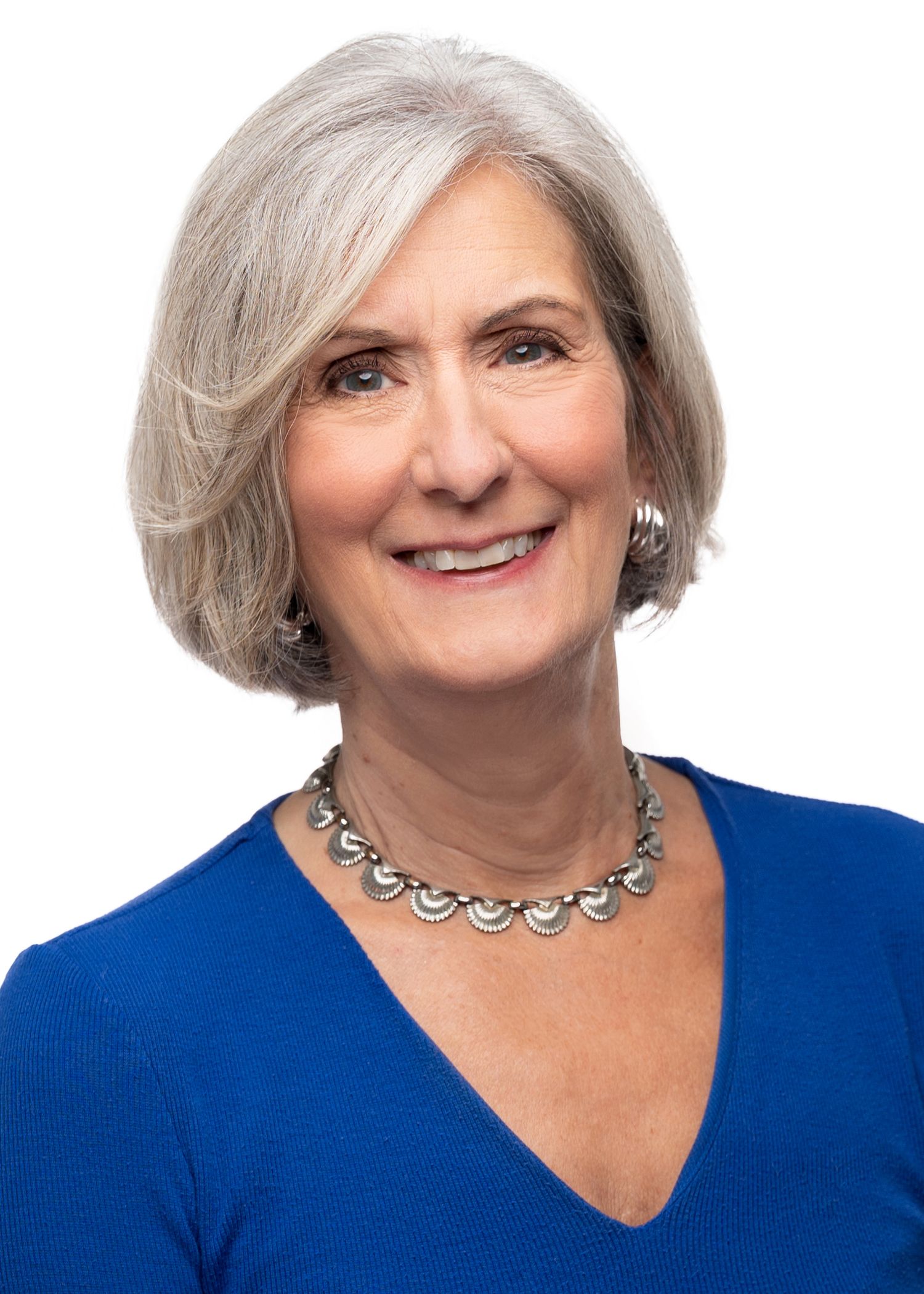 Heidi Harting is a Massachusetts based photographer specializing in headshots, family, senior and dog portraits