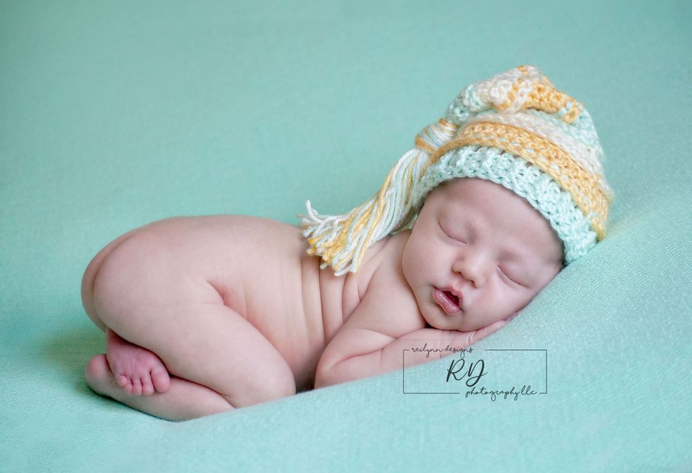 In Home Newborn Session in  Evansville Indiana by ReiLynn Designs