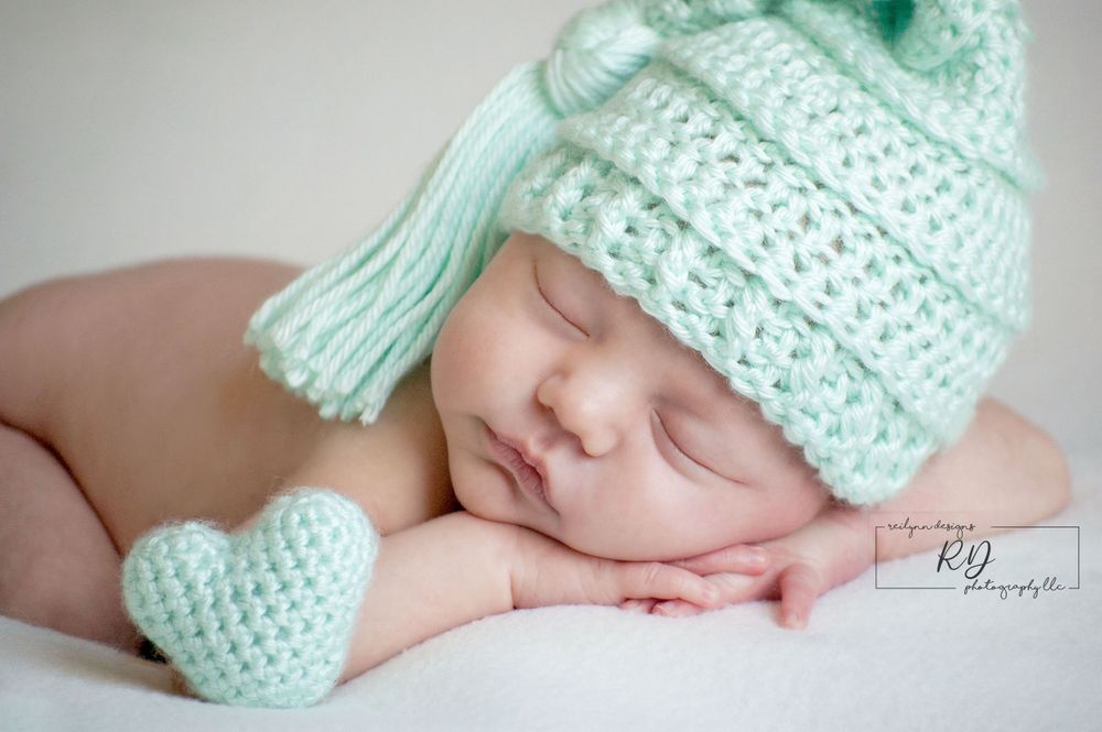 In Home Newborn Session in  Evansville Indiana by ReiLynn Designs