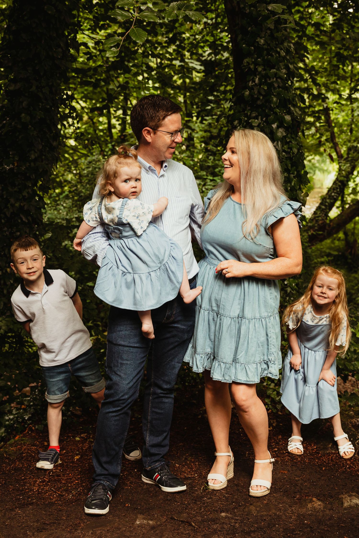 Family of 5 portrait