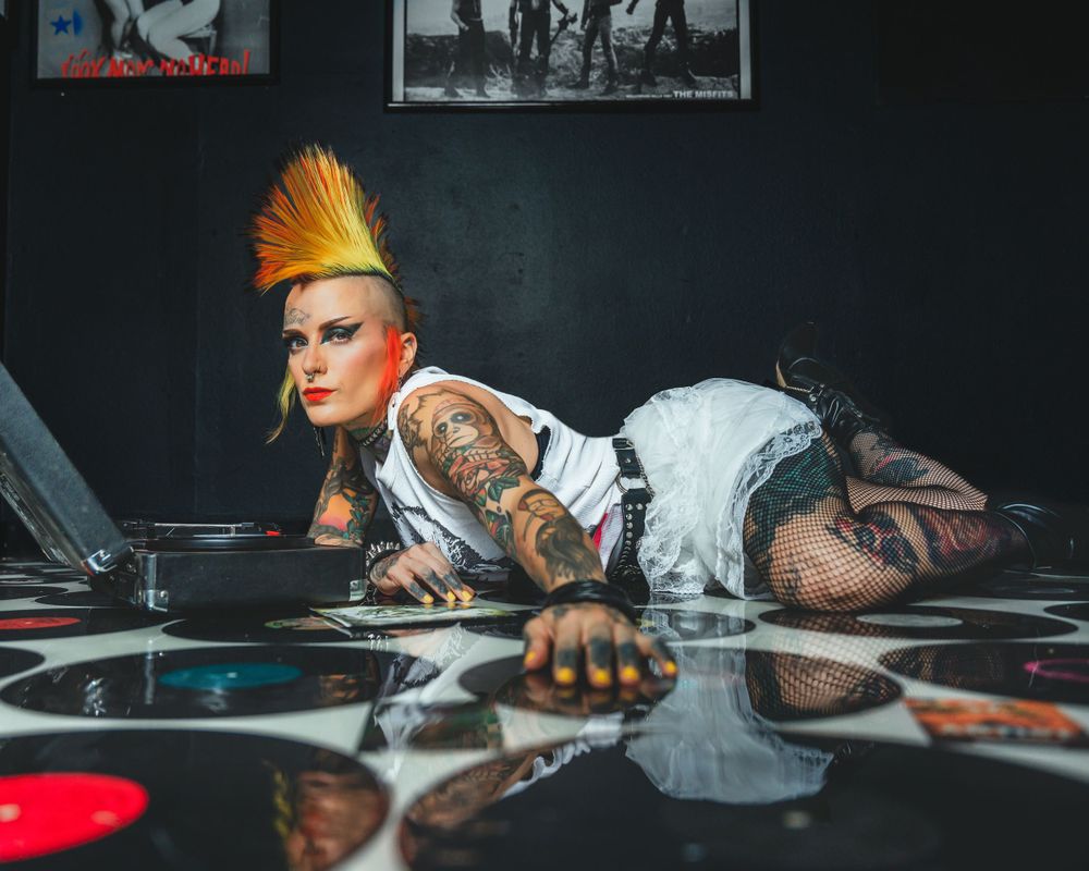 Alt model photographer