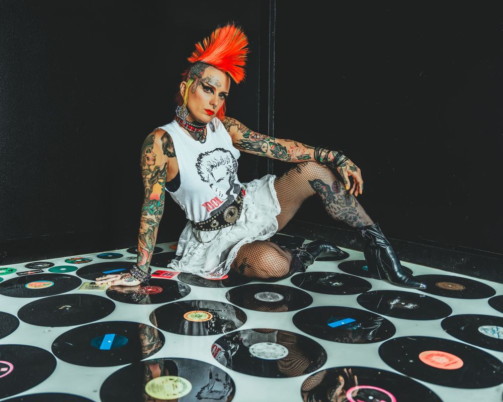 Alt model photographer