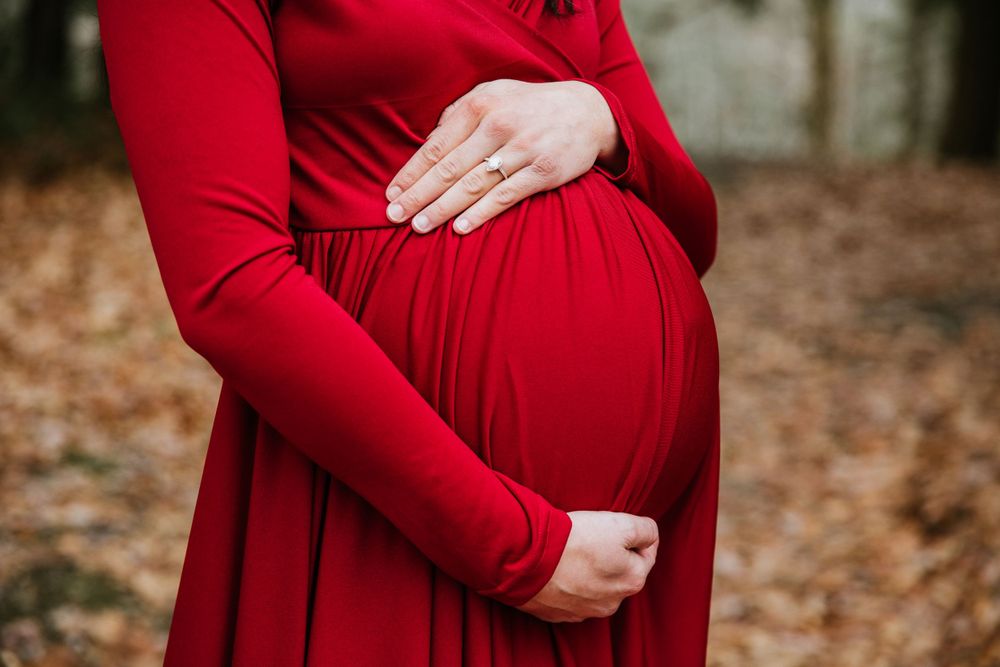 Cleveland Maternity Photographer, Cleveland Maternity Photography, Chagrin Falls Maternity Photographer