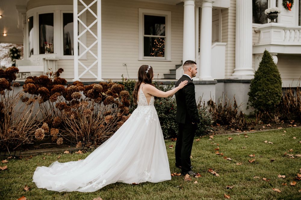 bride and groom first look