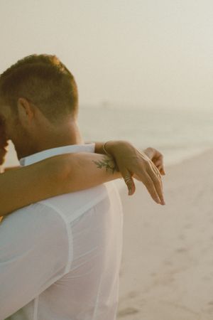Maternity and couples photography in Destin & Fort Walton Beach, capturing authentic love, natural moments, and stunning beach scenery.