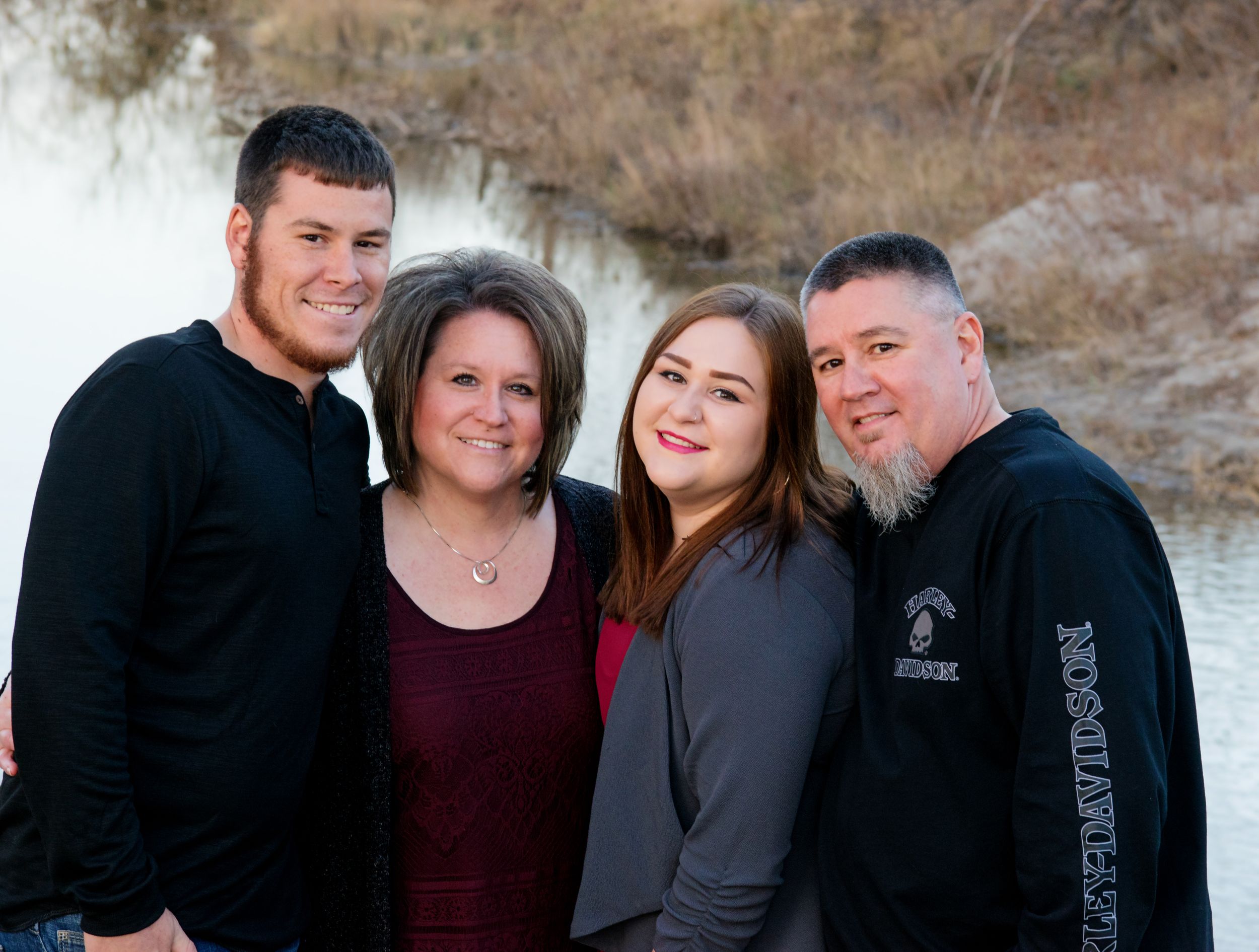 Family Pictures River Outdoor Jennifer VonLintel Photography