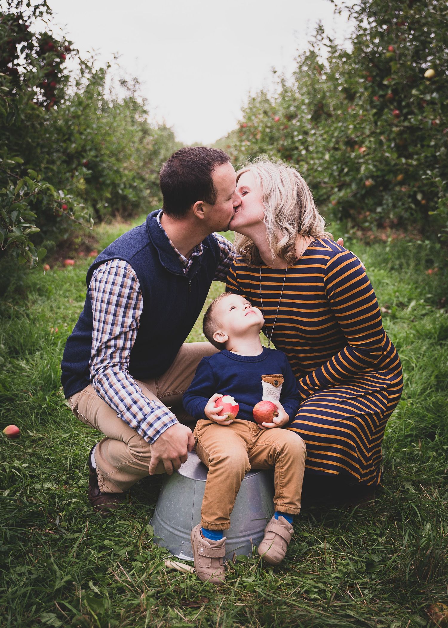orchard_family_wallhanger_photoshoot