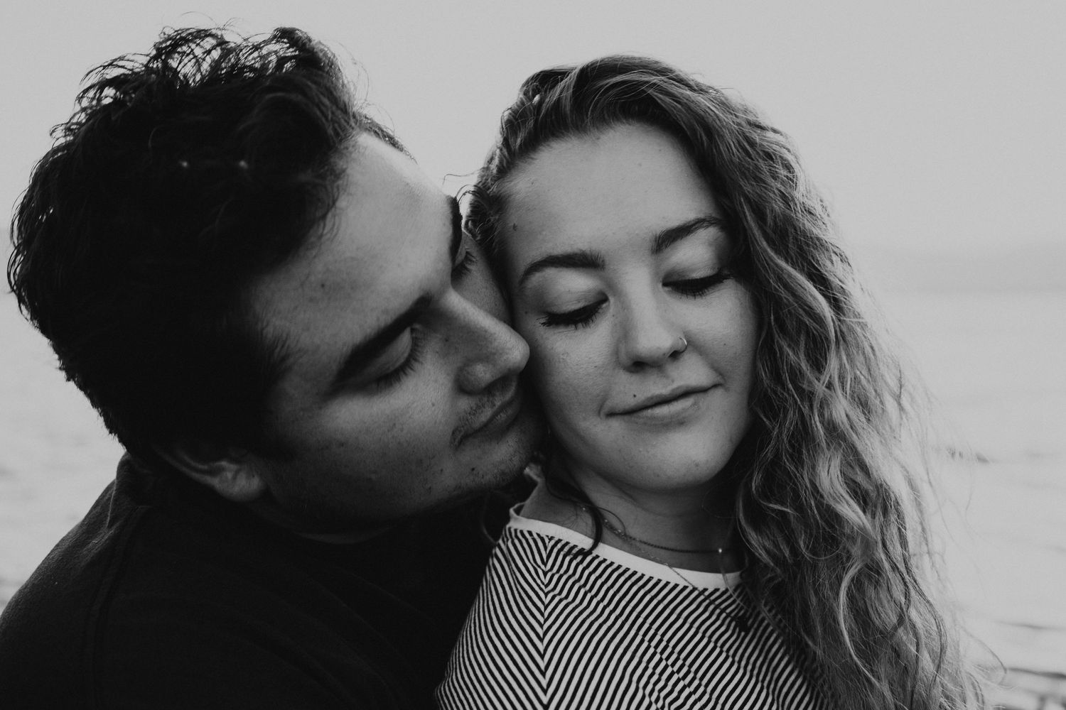 Utah couples photography at Utah lake