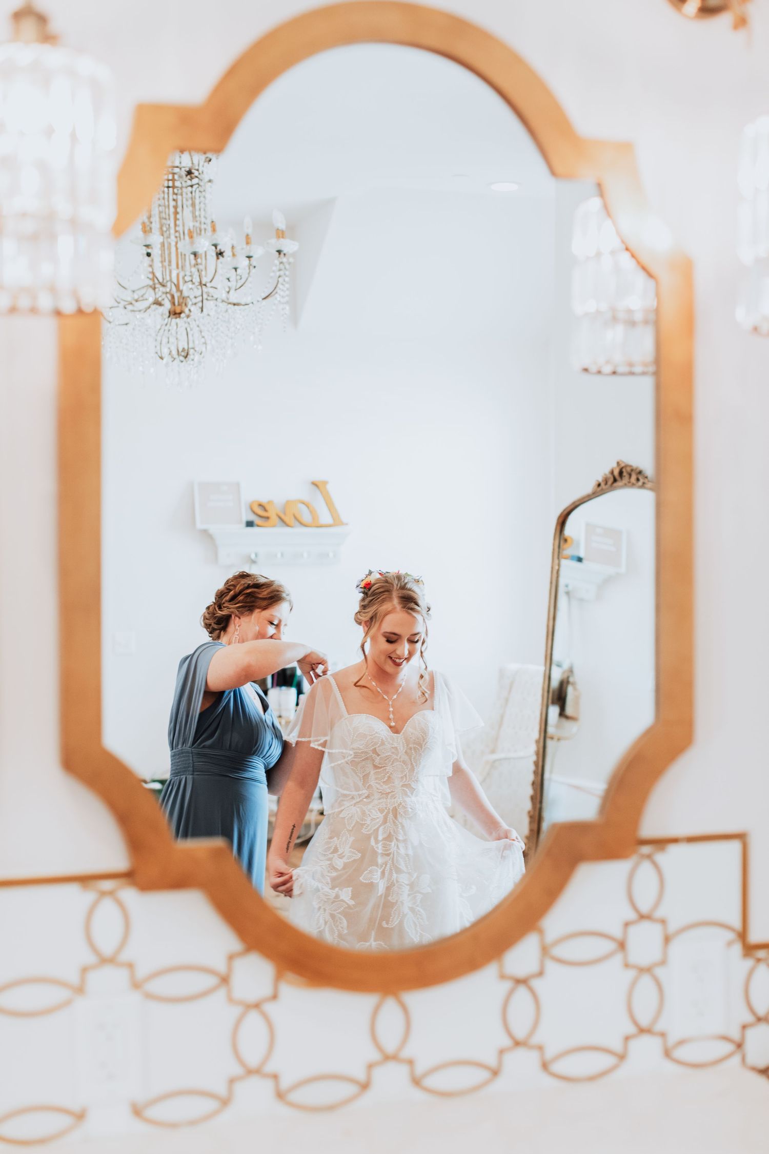 Wedding bride photo getting ready at wedding DFW Dallas TX Bride