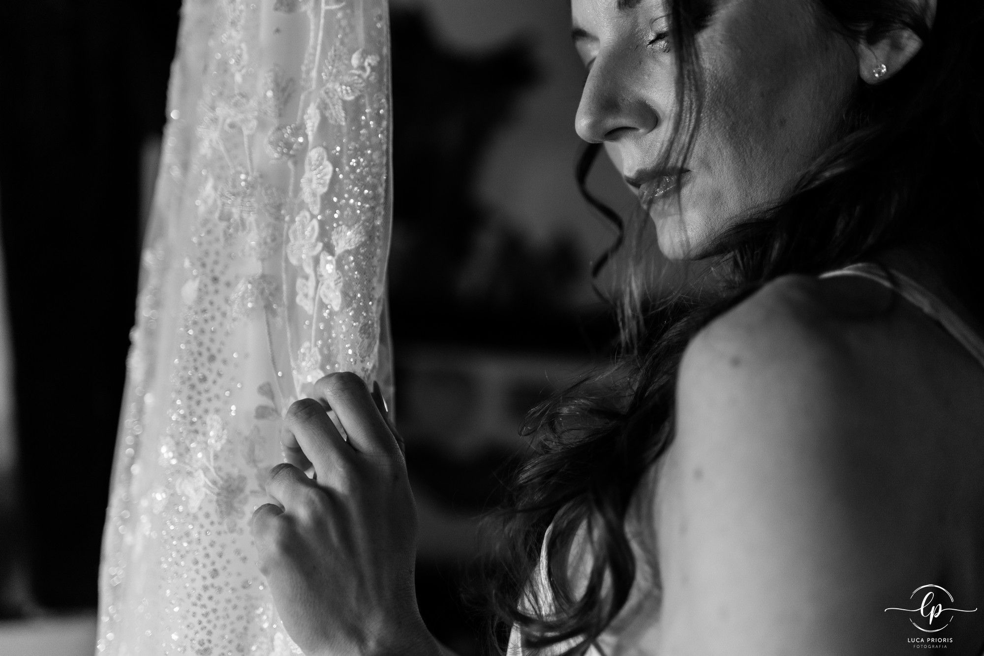 la sposa col suo abito