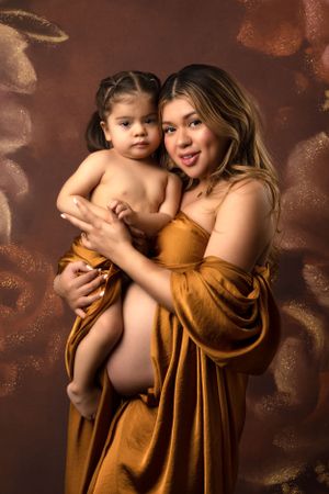 Best Las Vegas Maternity Photographer Fine Art Studio Portraits