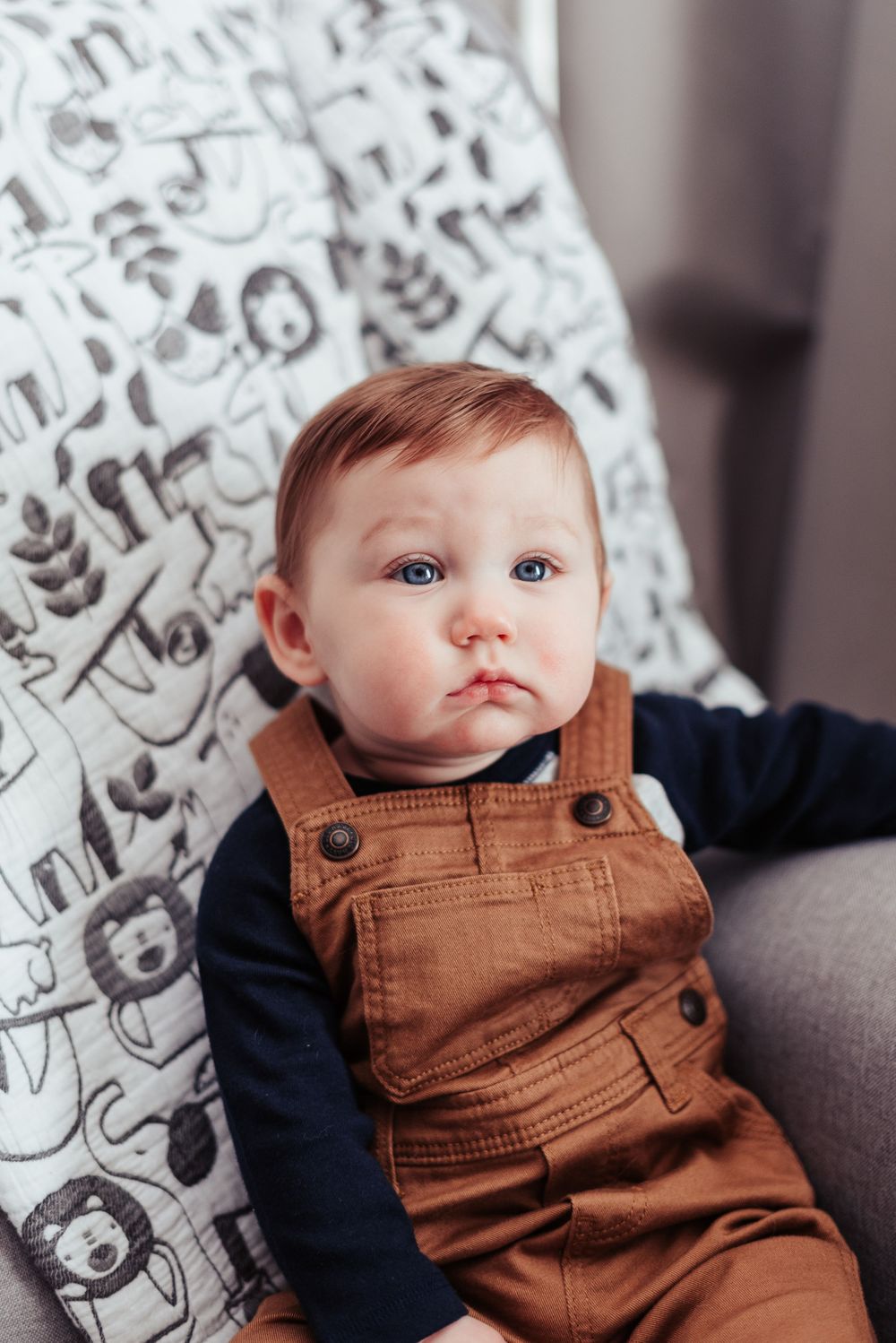 twin boys posing for 6 month photo session in indiana
