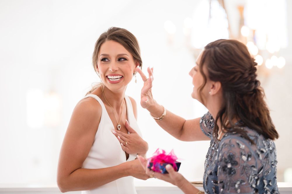 Ceremony, engaged, wedding photographer, Huntsville Alabama, wedding venue, wedding florist, Harvest Hollow, bride