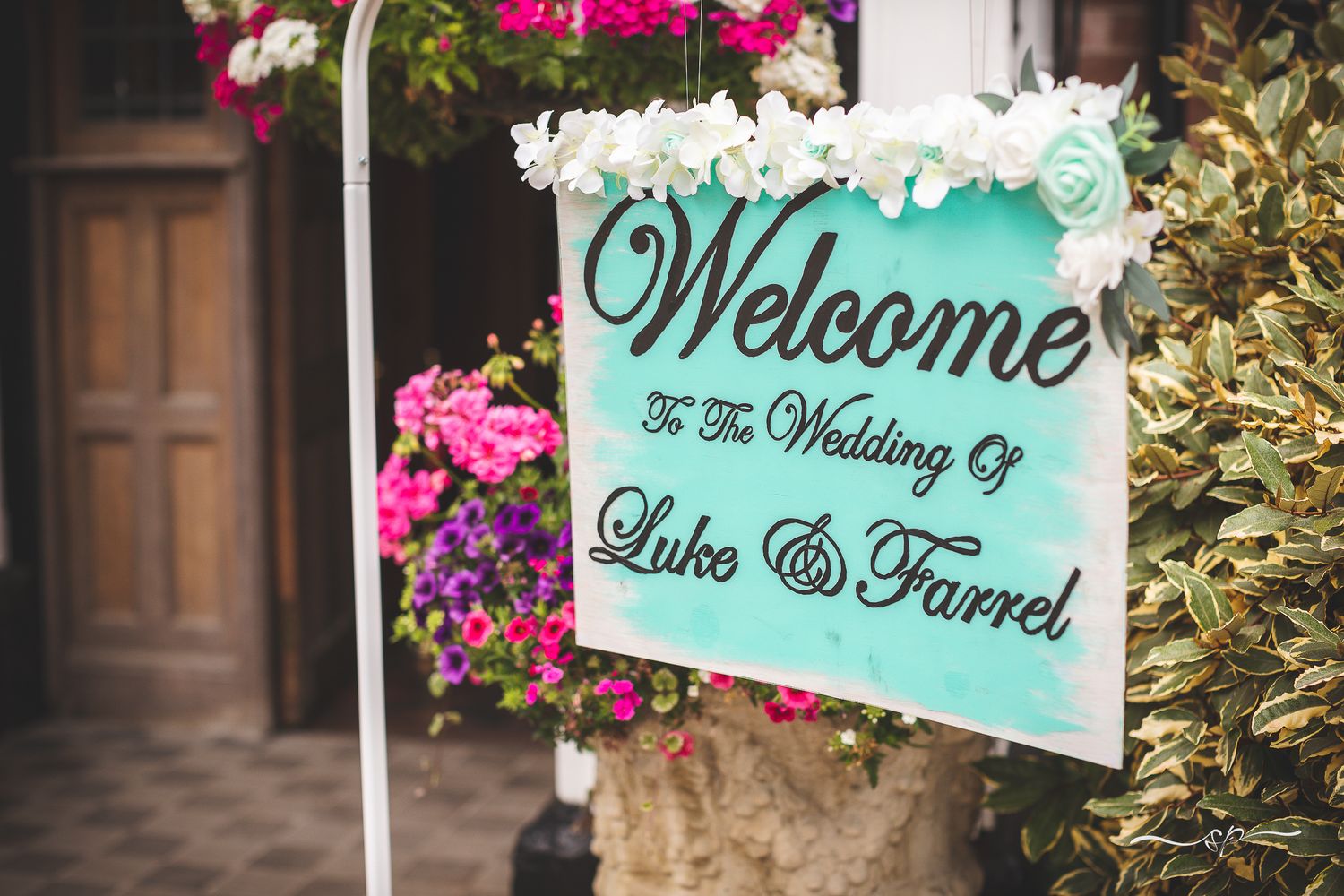 Handmade wedding sign showing directions to the venue in Trunkwell House.