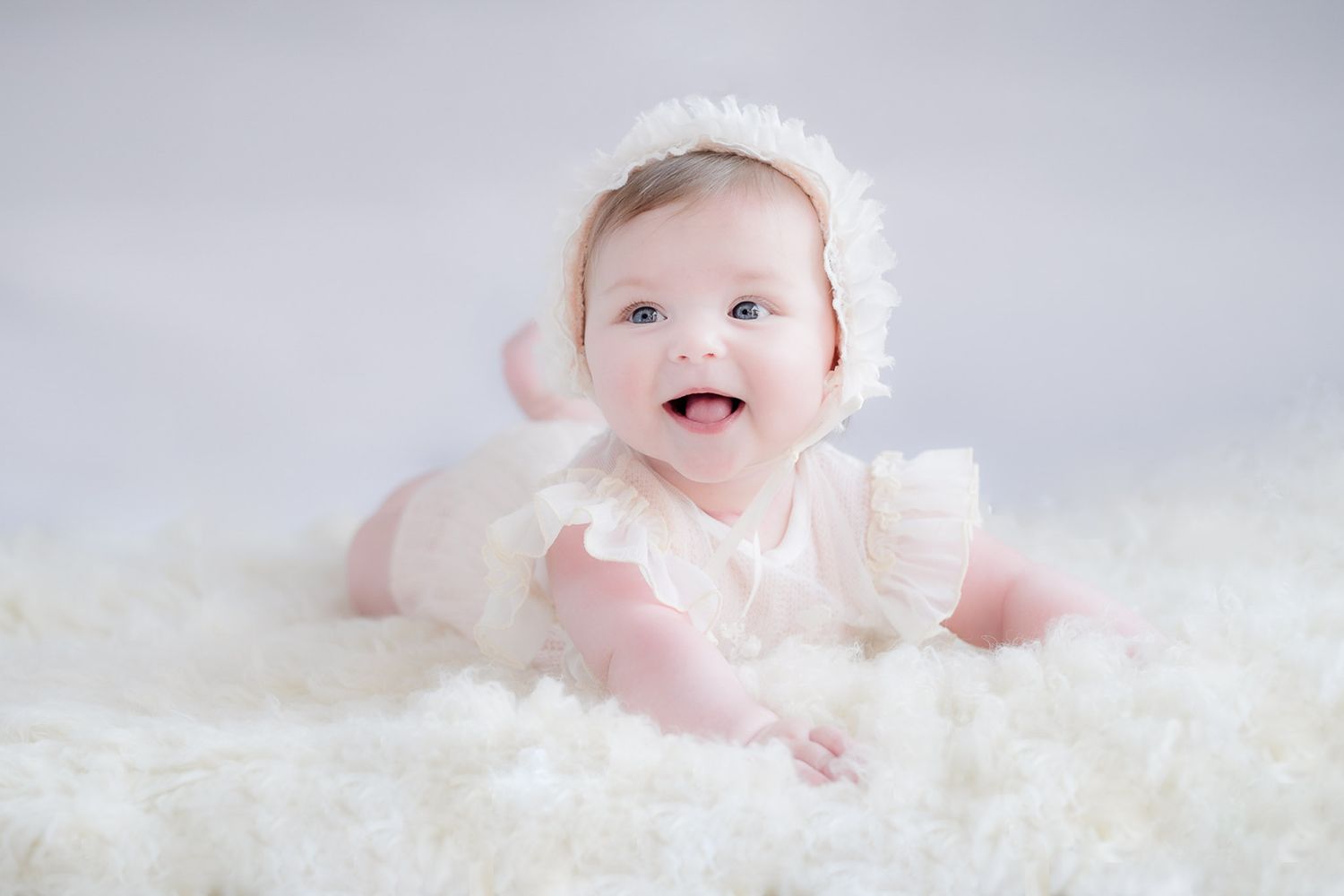 Manchester Cheshire maternity baby children family photo session Cozimoment portraits studio