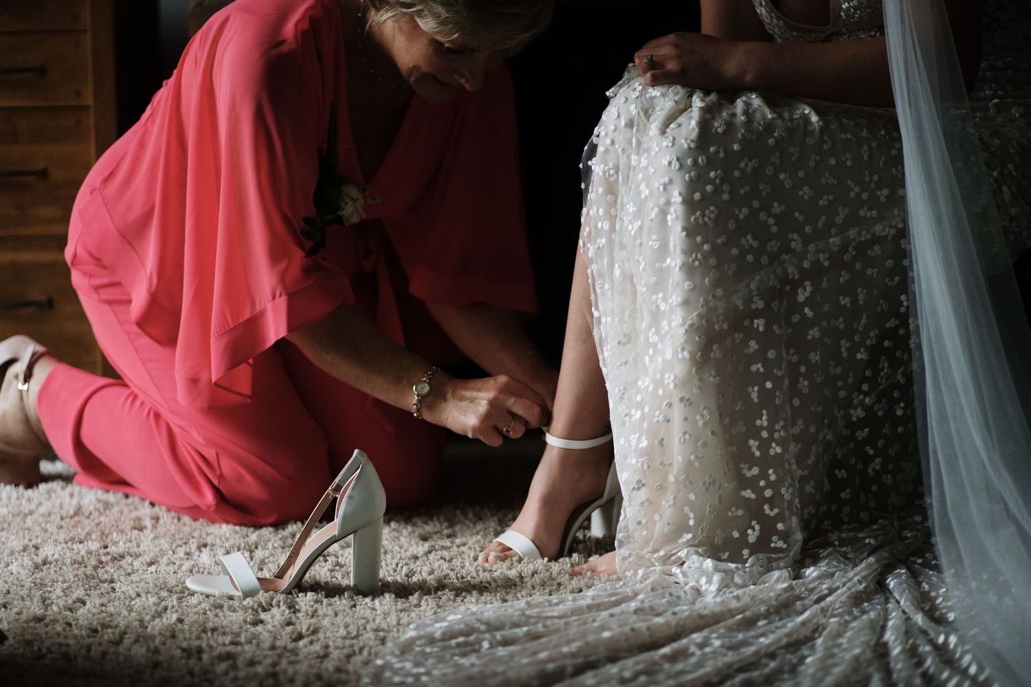 Bath Wedding Photographer portfolio a Somerset Farm Wedding